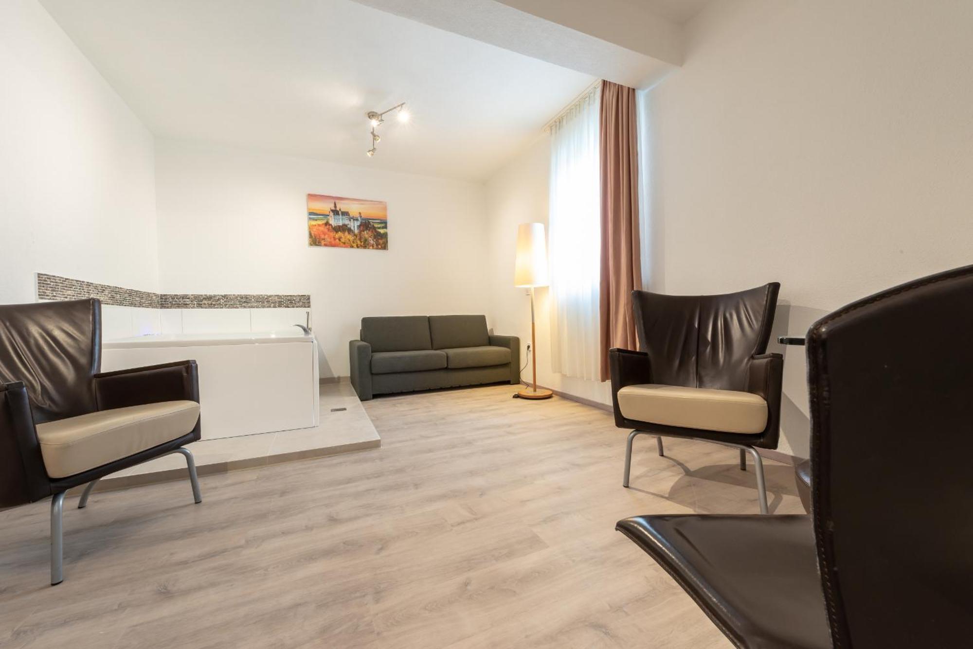 Hotel In Laisen Reutlingen Habitación foto