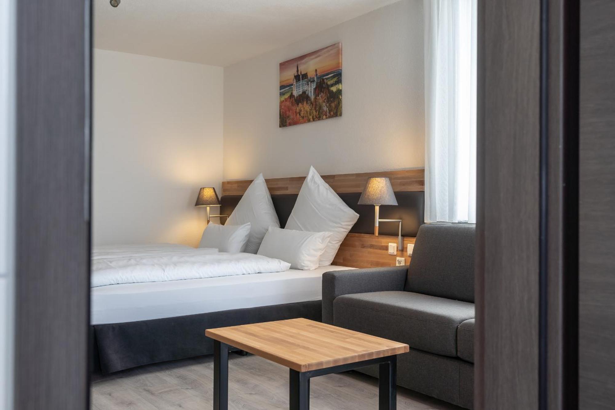 Hotel In Laisen Reutlingen Habitación foto